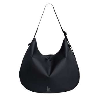 Curved Bag Monochrome Black