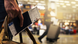 Flughafen: Wie viel früher da sein?